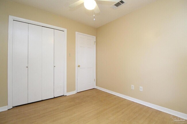 Building Photo - 6201 Forest Pines Dr