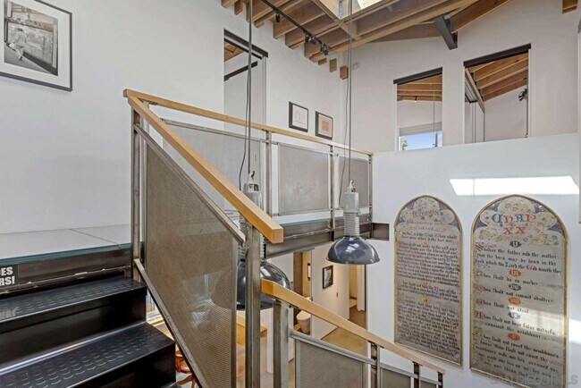 Building Photo - 1028 23rd St