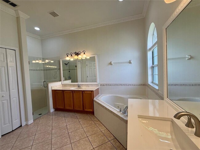 Building Photo - 4495 Harts Cove Way