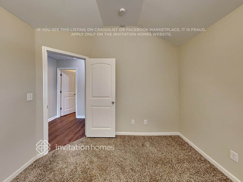 Building Photo - 1833 Crandon Ct