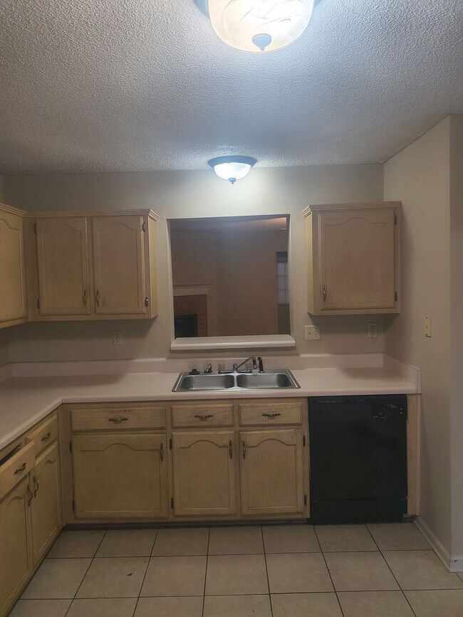 Building Photo - 8352 Keeli Cove