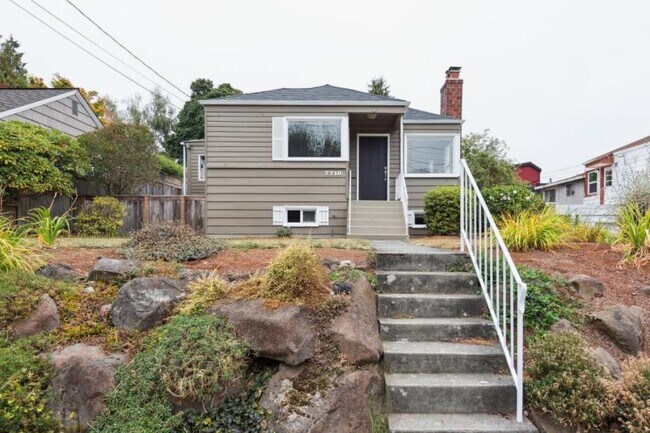 Primary Photo - 3 bedroom in Seattle WA 98117