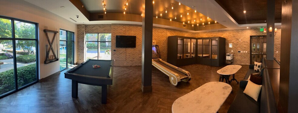 Building Photo - 5839 Ardrey Kell Rd