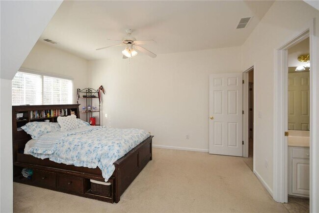 Building Photo - Welcome to this stunning West Cobb home! 5...