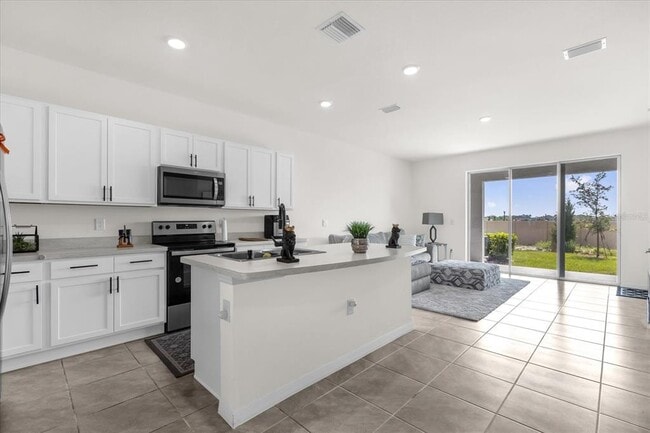 Building Photo - 2224 Tay Wes Dr