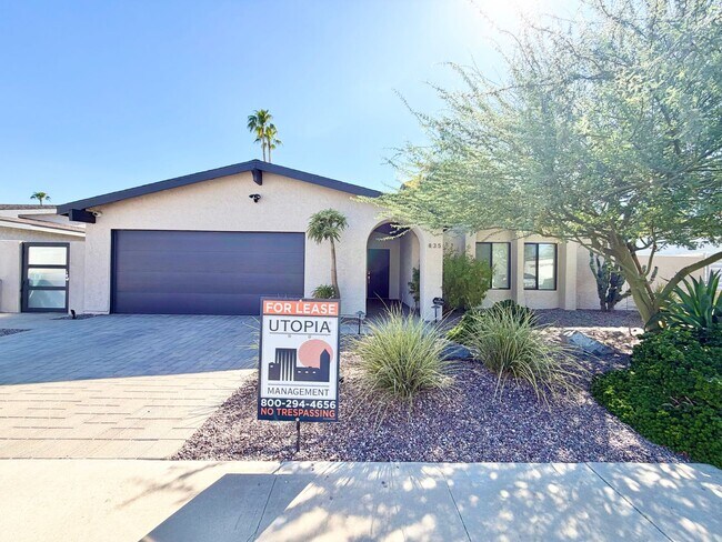 Building Photo - 835 Nueva Vista Dr S