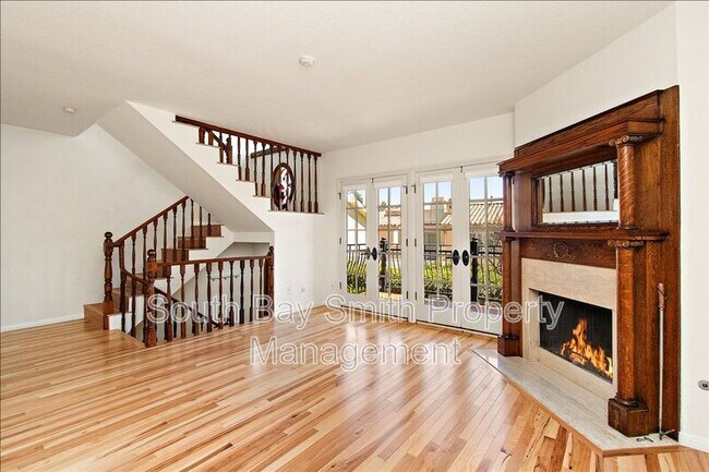 Building Photo - 227 S Irena Ave
