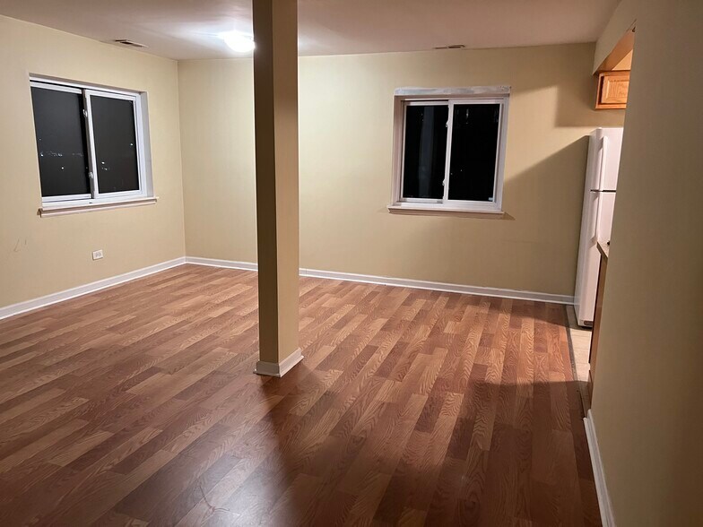 Building Photo - 1785 W Algonquin Rd