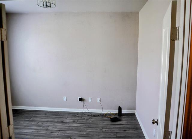 Building Photo - 7024 Llano Dr