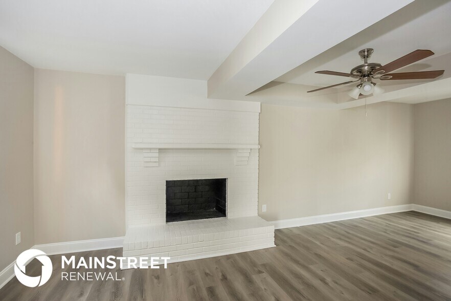 Building Photo - 7414 Shadowlake Dr