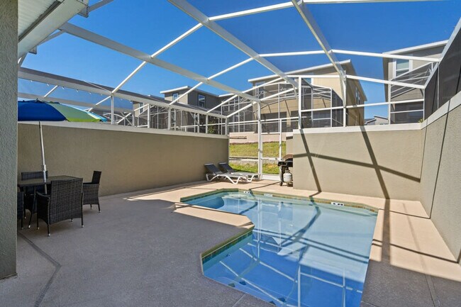 Building Photo - 1216 Challenge Dr