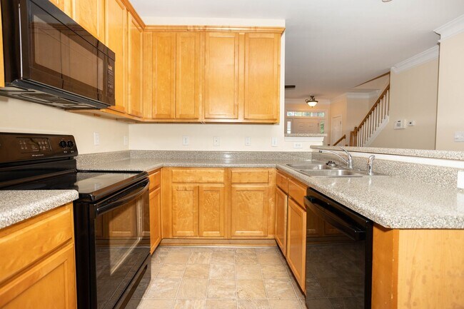 Building Photo - Price Drop Alert!  Beautiful Townhome in K...