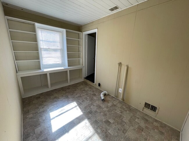 Building Photo - Home for rent in Midfield **ACCEPTS SECTIO...