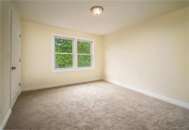 Building Photo - 69 Schneider Ave