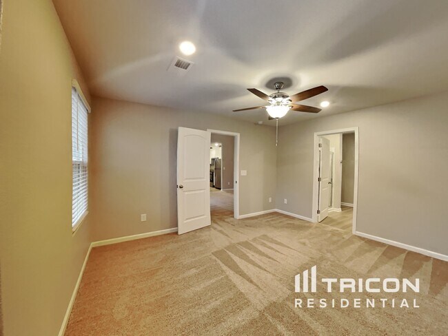 Building Photo - 59 Ivy Bank Dr