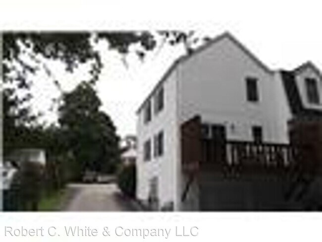 Building Photo - 2 br, 1.5 bath House - 29 Colonial Village