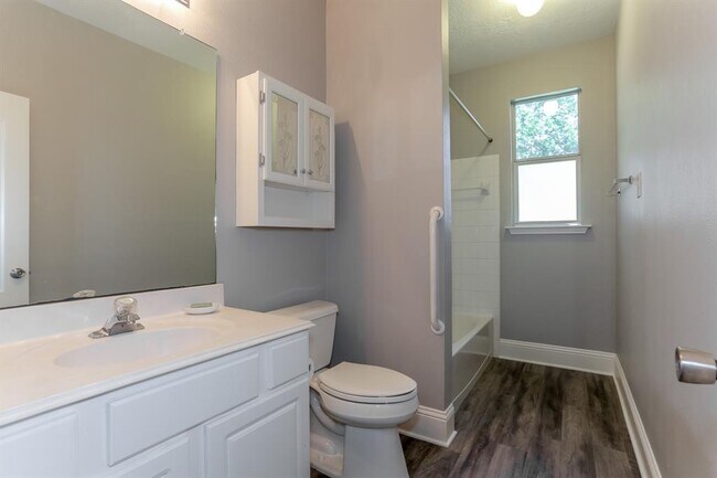 Building Photo - 2207 Stoneycreek Park Ct