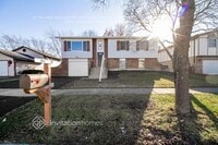 Building Photo - 5203 Riverside Dr