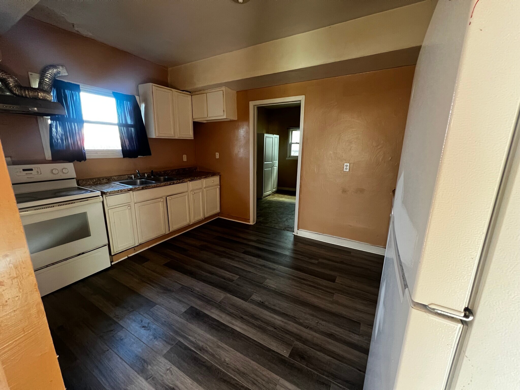 Building Photo - 914 Bullitt Ave SE