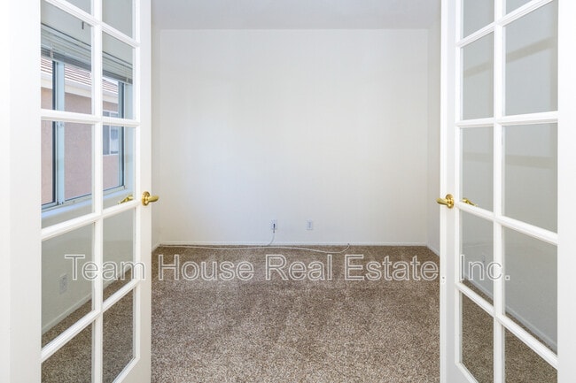 Building Photo - 25620 Wordsworth Ln