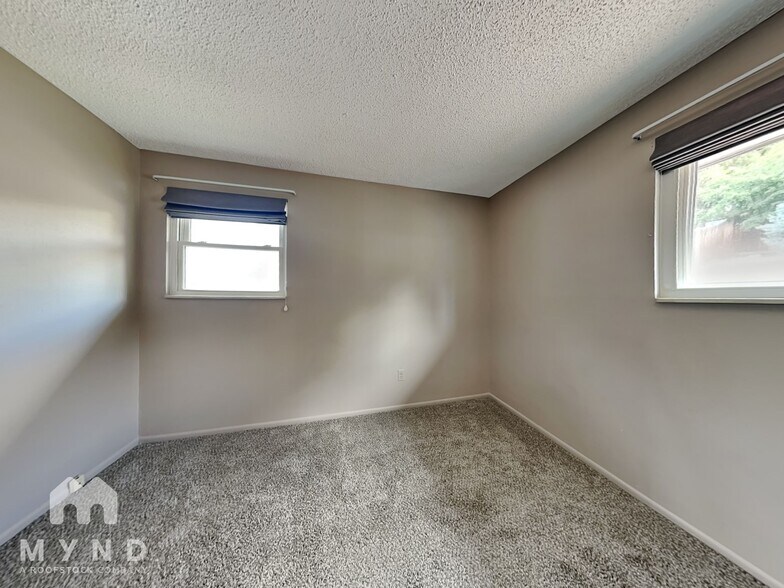 Building Photo - 10173 W 68th Way