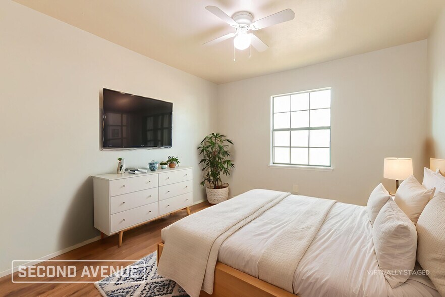 Building Photo - 416 Woodcrest Way