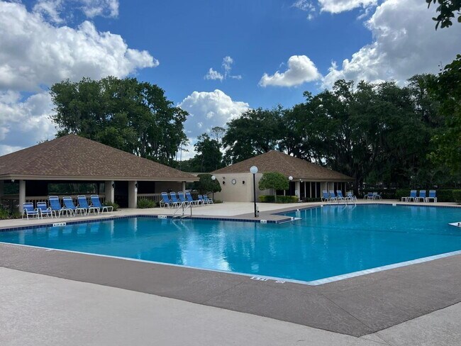 Building Photo - Beautiful 3 BD 2 BATH Home in Gated Community