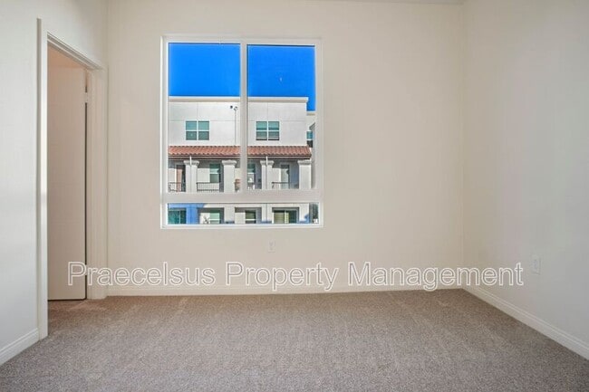 Building Photo - 1440 Suwerte Ave
