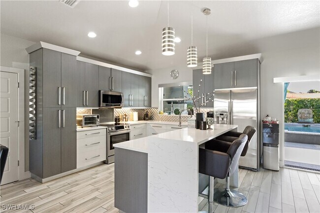 Building Photo - 10990 Goodwin St