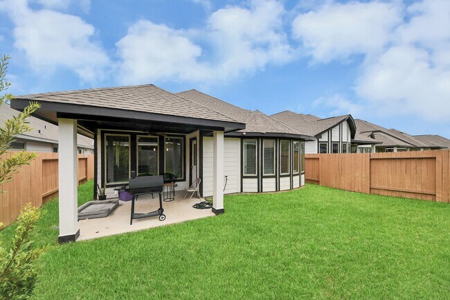 Building Photo - 20755 Sunseed Dr