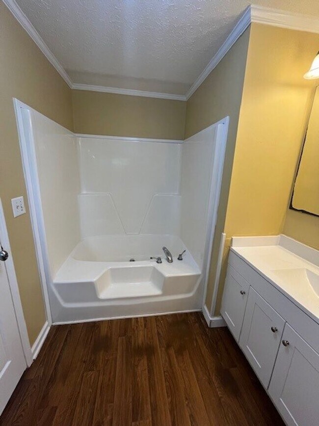 Building Photo - Spacious 3 bedroom 2 bath home in Leland