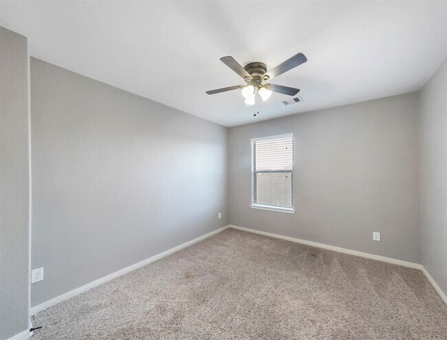 Building Photo - 20015 Flax Flower Dr