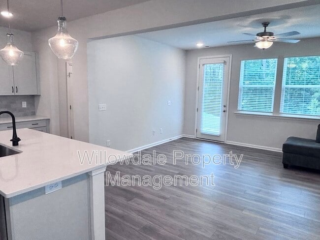 Building Photo - 175 Anise Ln