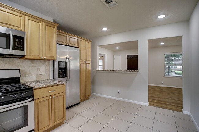 Building Photo - 9638 Maribelle Way