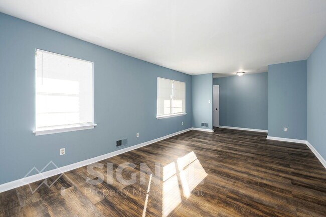 Building Photo - 1228 Huffman Rd