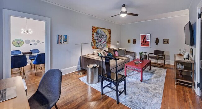 Building Photo - 518 Lamar Ave