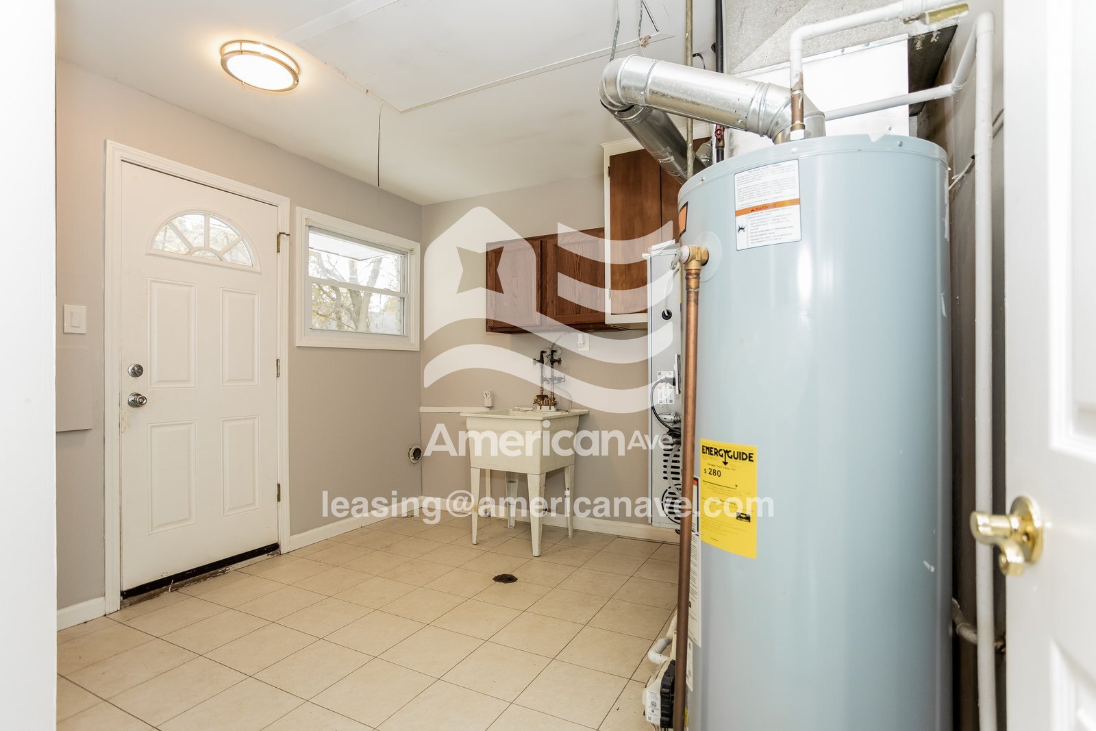 Building Photo - 20019 Lexington