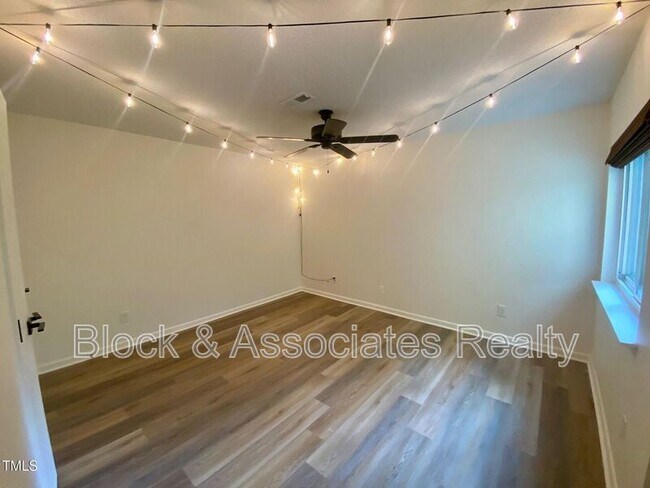 Building Photo - 617 Pine Ridge Pl