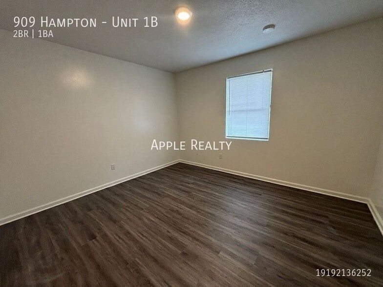 Building Photo - 909 Hampton-Unit 1B