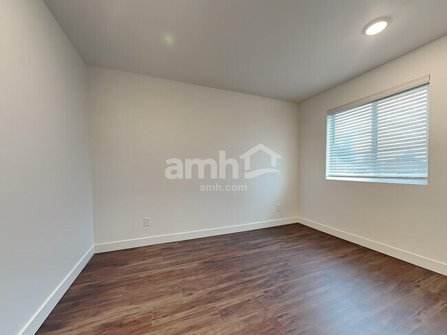 Building Photo - 7742 Brenden St SW
