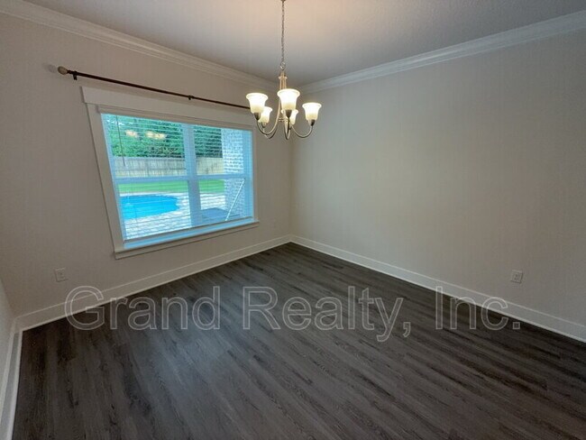 Building Photo - 5963 Cherry Hill Cir