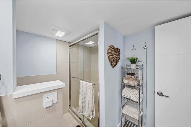 Building Photo - 1111 S Ocean Blvd