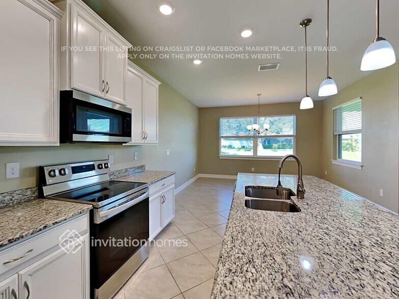 Building Photo - 2096 Mazatlan Rd