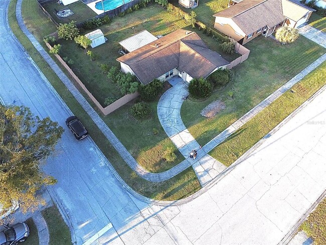 Building Photo - 411 Parson Brown Way