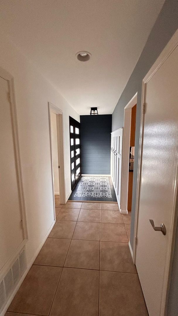 Building Photo - Beautiful and Spacious 3 Bedroom, 2 Bath Home! $3,800 Move In Ready!