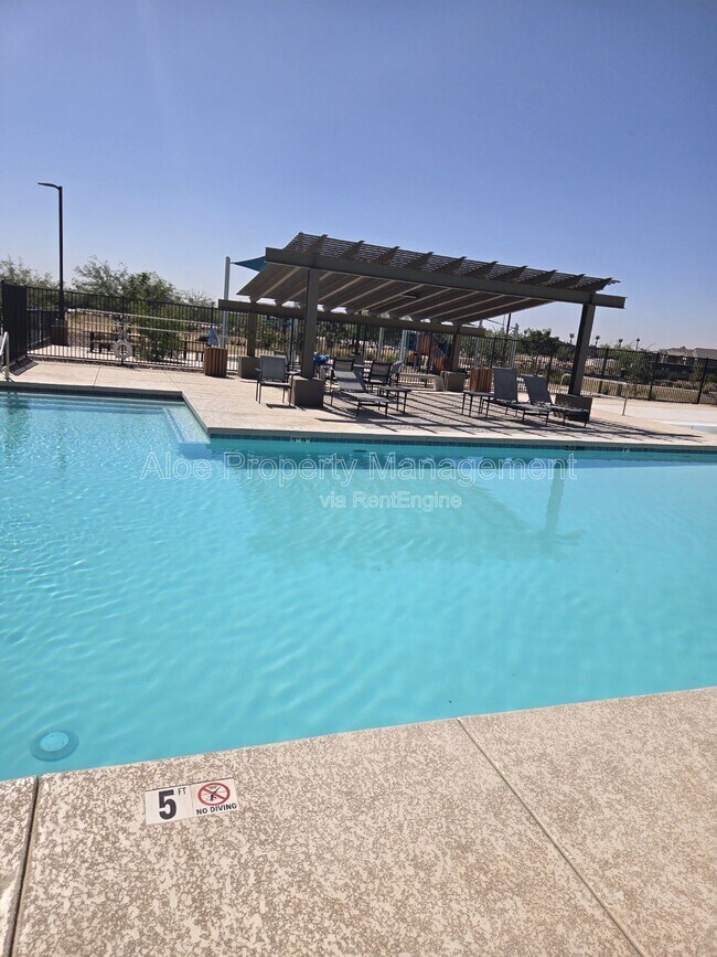 Building Photo - 35300 La Paz St