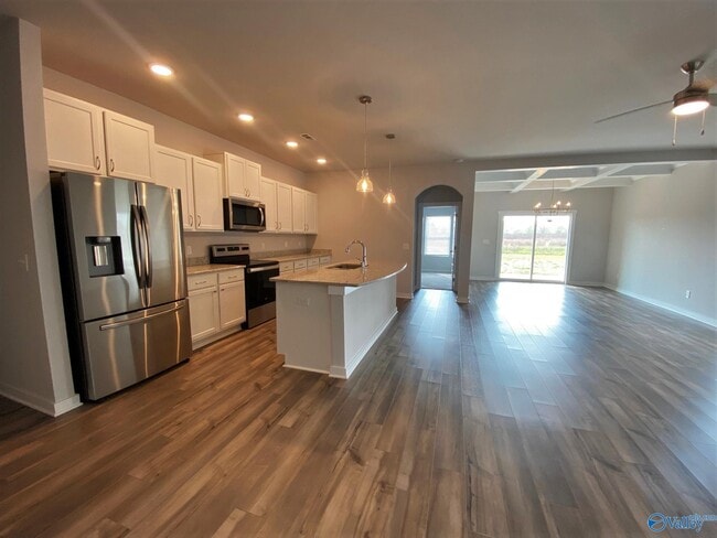 Building Photo - 4220 Textile Ln