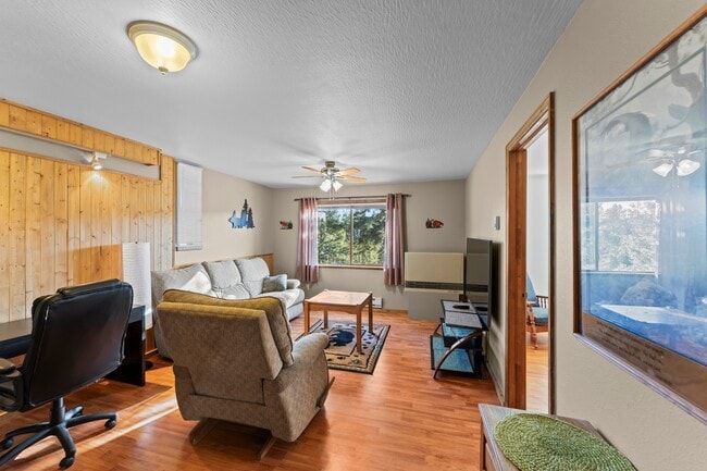 Building Photo - 108 Southgate Rd