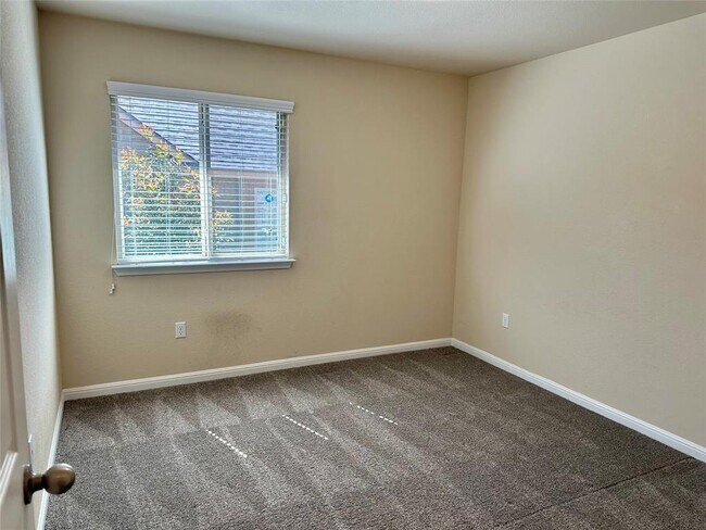 Building Photo - 401 Tula Trail