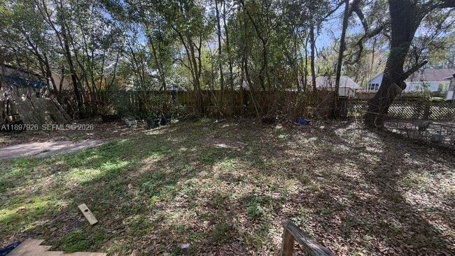 Building Photo - 2748 Broadway Ave